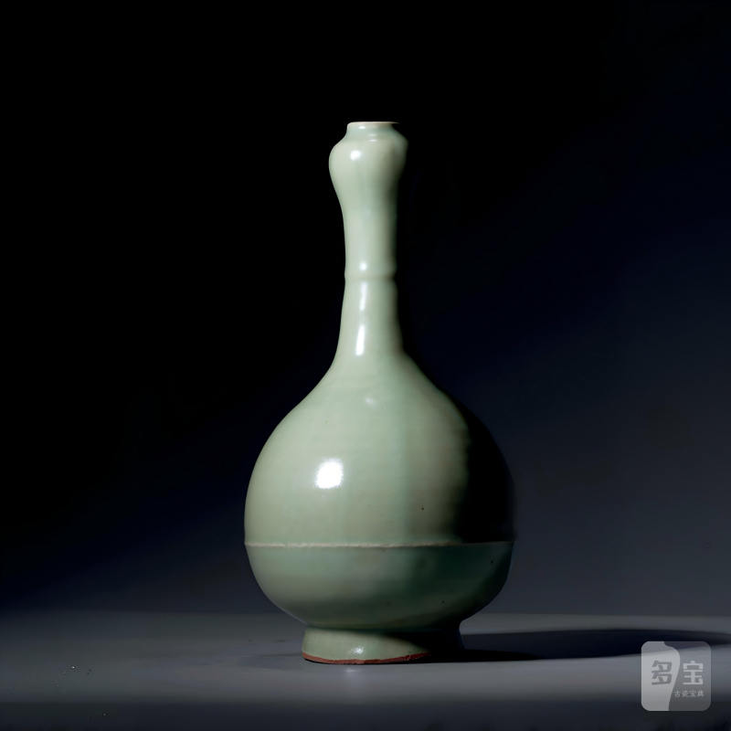 明代 梅子青釉蒜头瓶